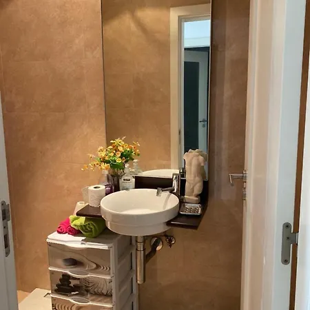 Sala/Quarto Perto Praia E Cidade * 卡希亚什