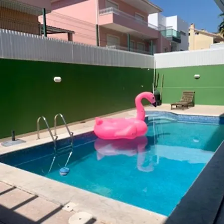 Sala/Quarto Perto Praia E Cidade 招待所 *
