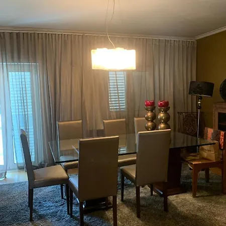 Sala/Quarto Perto Praia E Cidade